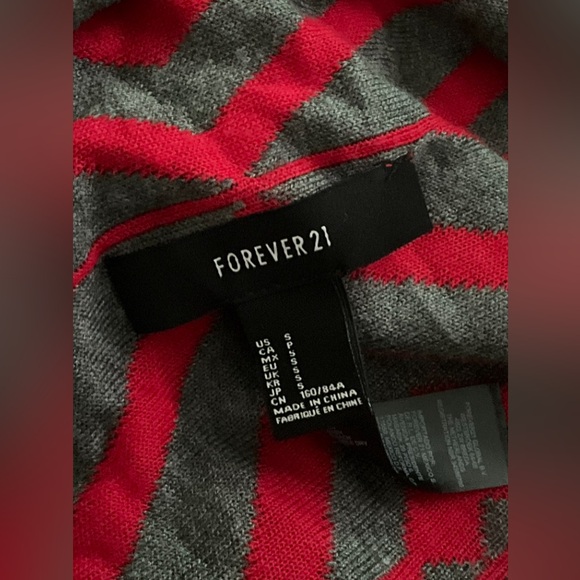 Forever 21 Red and Gray Geometric Sleeveless Open Cardigan Patterned Vest Size S - Picture 3 of 3